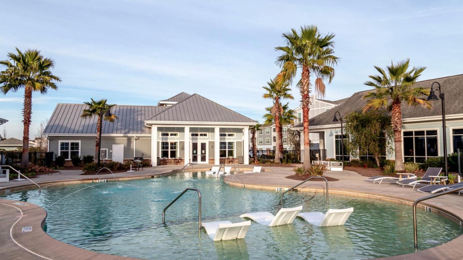Landing At Latitude At Godley Station - 1 Bedroom In